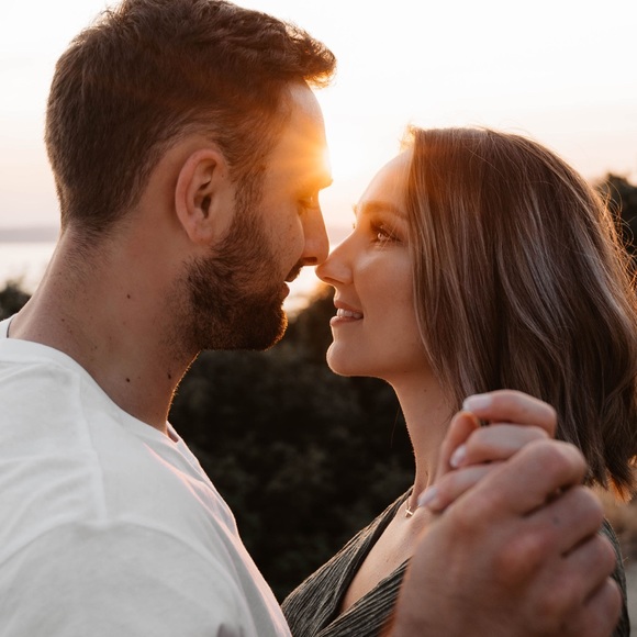 Meet your Posher, Julie - Picture 3 of 5